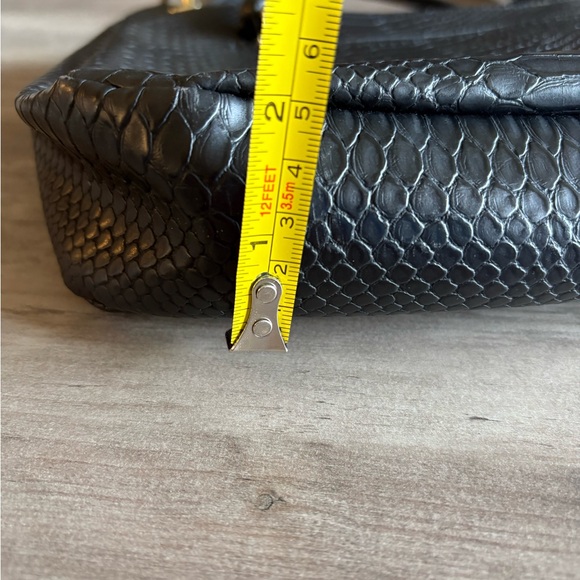 Enzo Angiolini Convertible Crossbody - Picture 11 of 12